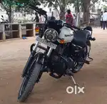 Neatly maintained 40 mileage genuine bike