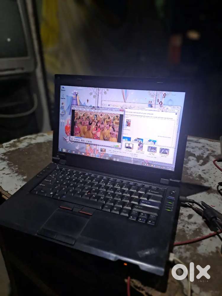 Laptop i5 Lenovo only battery 4GB ram 220GB hard disc