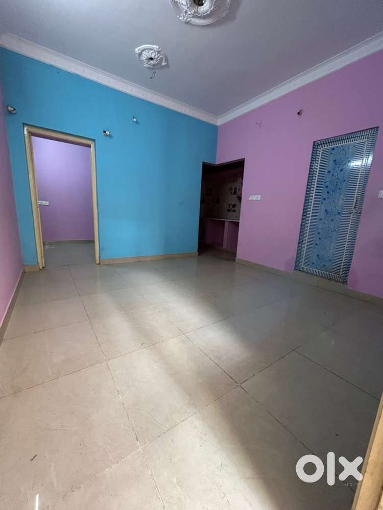1BHK Ground floor House for lease