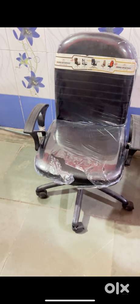 Office chairs with wheels