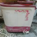 Very Good Condition Whirlpool Semi Automatic Washing Machine 7.5 kg