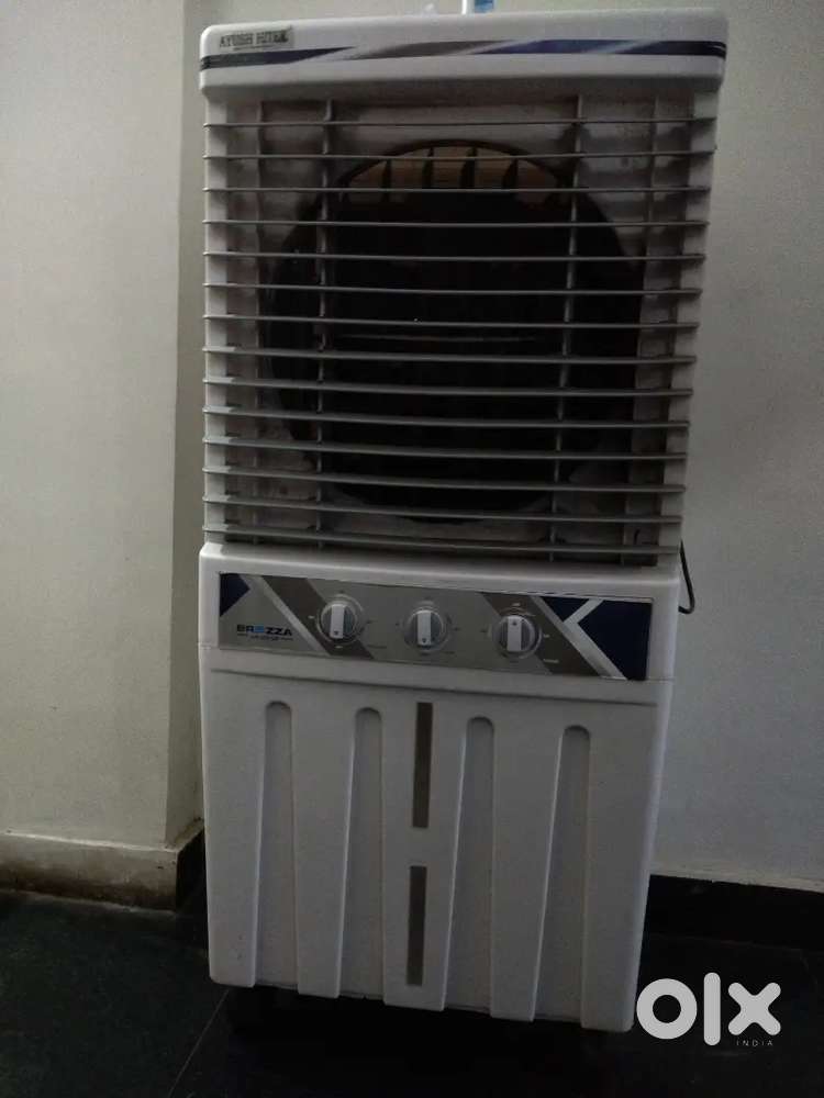 Ayush Hitek cooler 5500/-, April, 2025, has been used for 5-6 months.