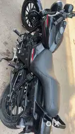 Avenger 220 street