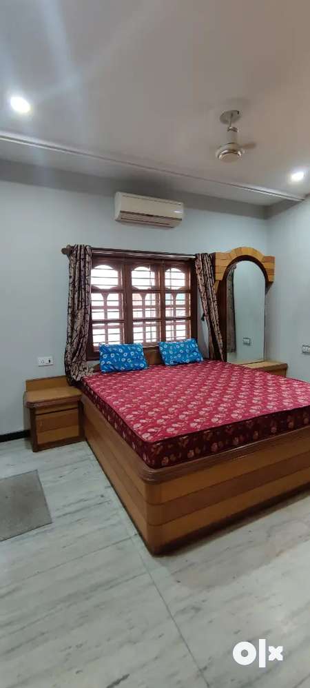 2 BHK full furnish  indipendent house for rent