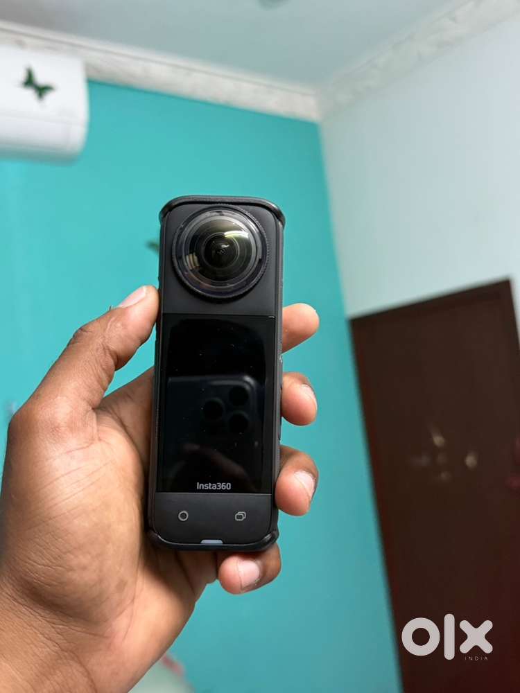 INSTA 360 X4