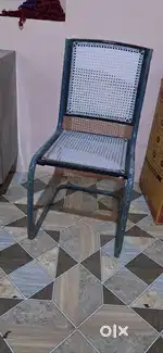 Bawaseer walo ki khas kursi chair