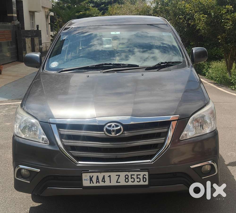 Toyota Innova 2015 Diesel Well Maintained