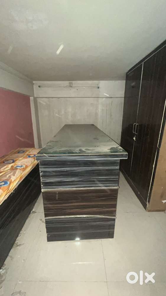 Almari seati counter sale kr na h