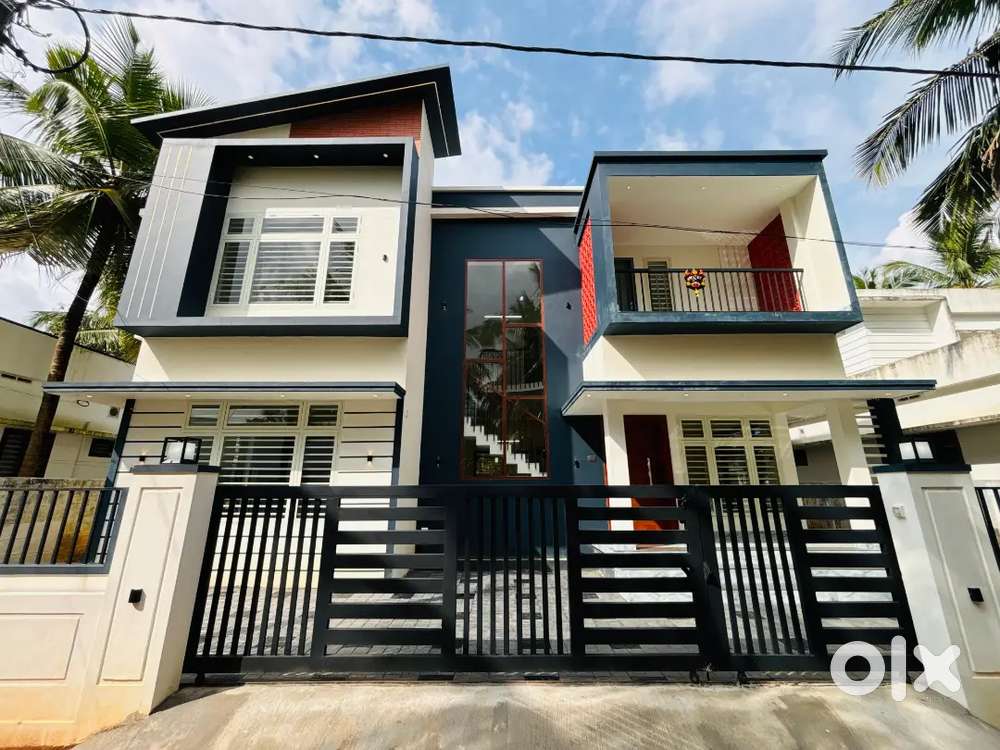 Thrissur M.G.Kavu near Medical college 1600SqFt,5cent,3bhk new villa