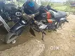 Bajaj v12 2017 bodel