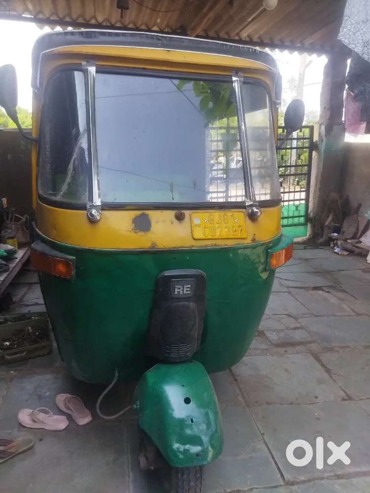 Bajaj Auto CNG 2stok
