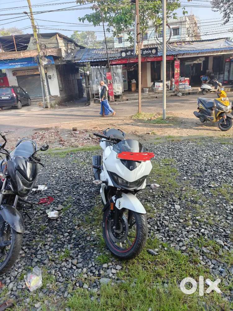 Sports bike