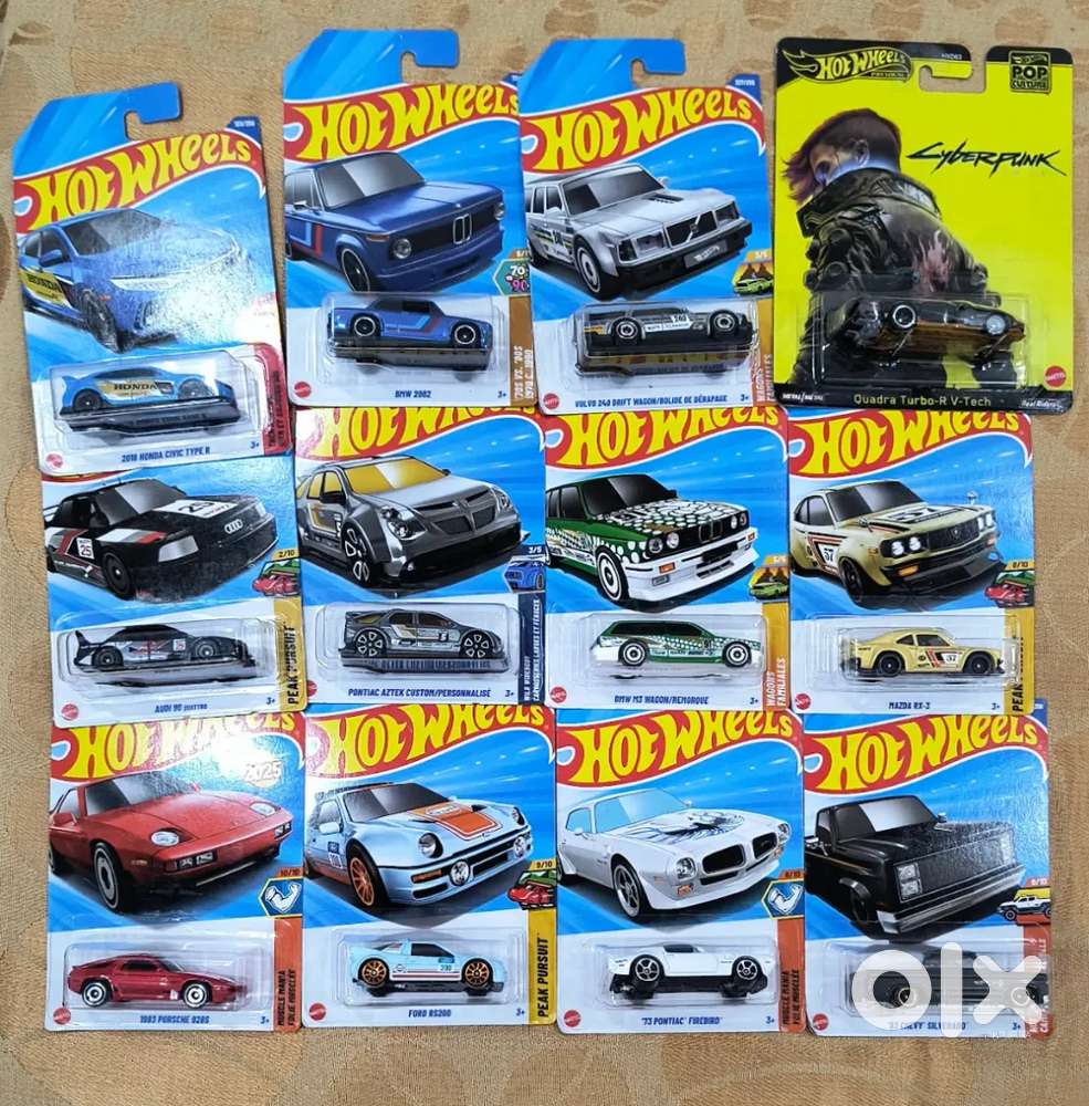 Hot Wheels Premium & Mainline Collection
