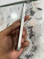 Iphone 12 white colour