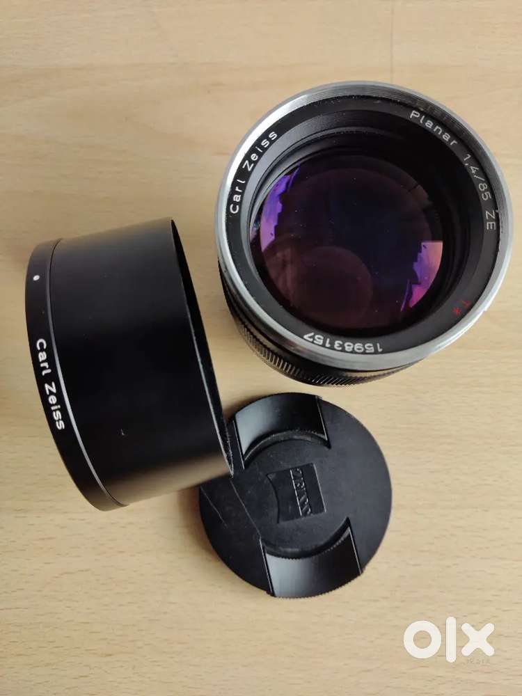 Carl zeiss planar 85mm 1.4 canon EF mount