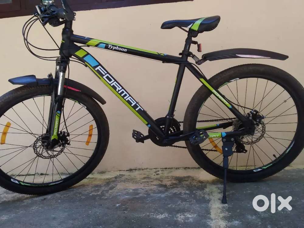 Format Typhoon Black 7*3 speed