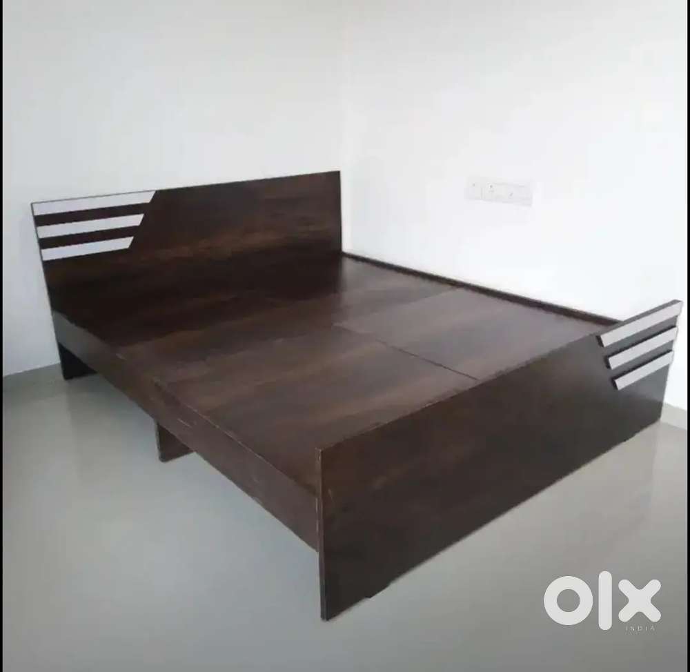 Non Storage bed Queen Size