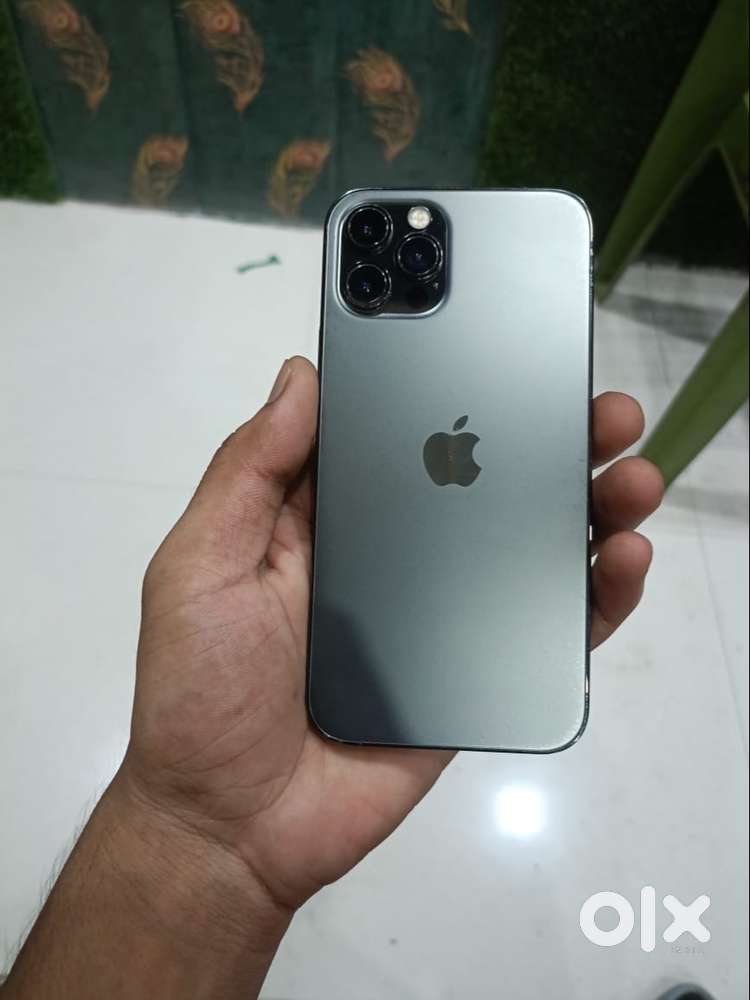 12 pro 128 Black color everything is working face id all parts origin