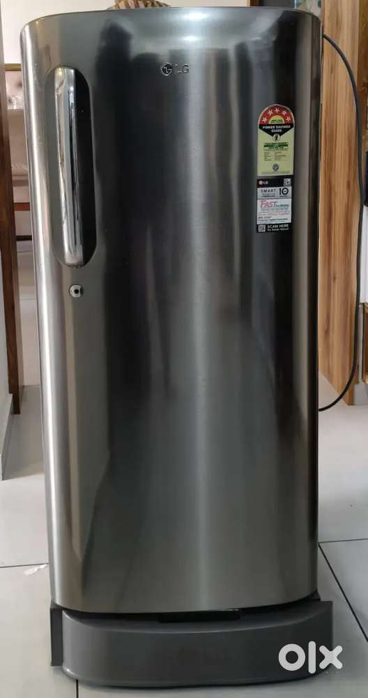 Single-door refrigerator