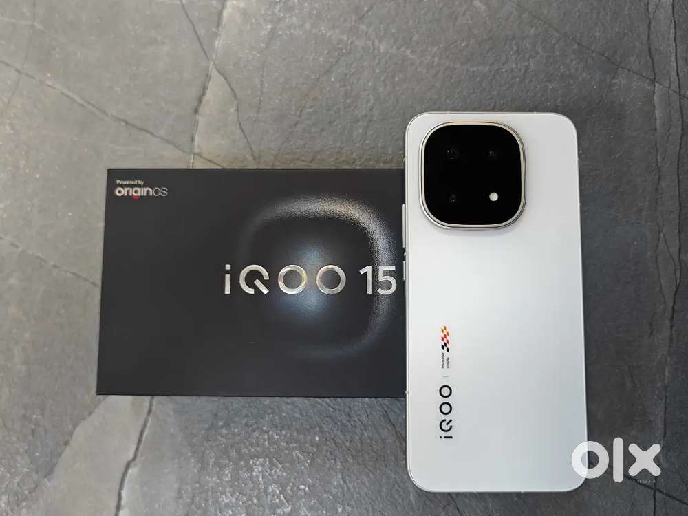 IQOO 15 Legend 12/256GB In Excellent Condition