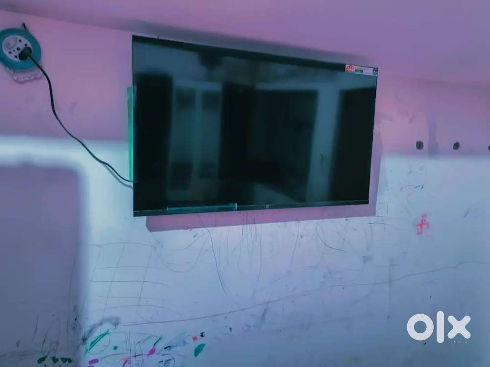 LED TV 1+  43 smart TV