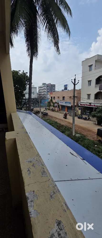 2BHK FLAT COMMERCIAL USE NEAR TO THE HIGHWAY
