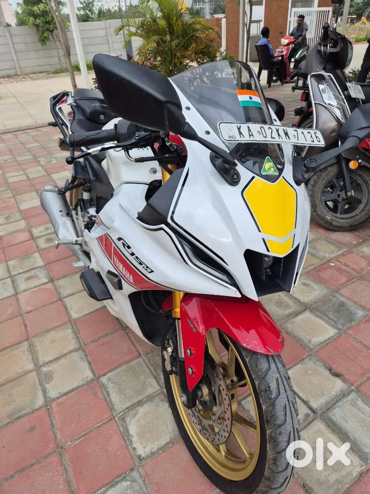 R15 v4 Good condition