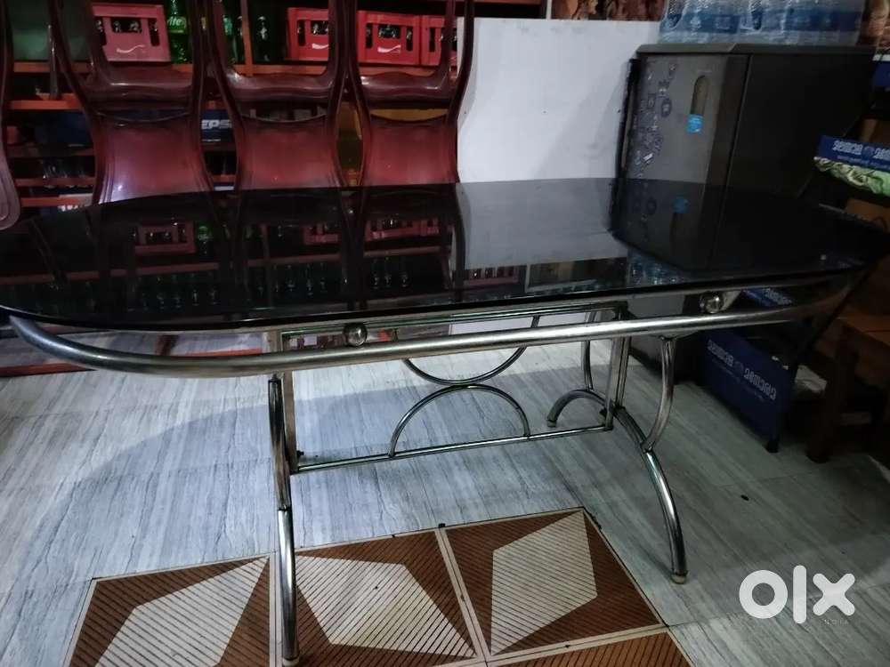 Dinning table