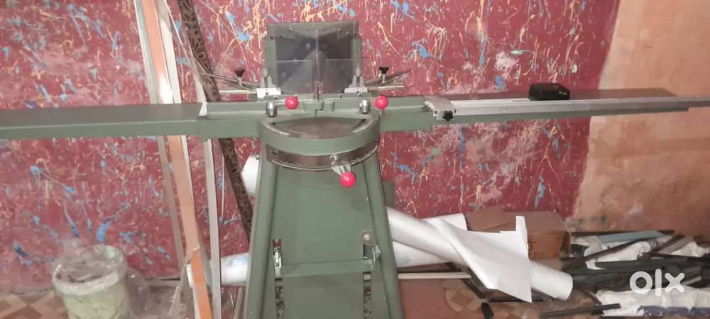 Photo framing machine