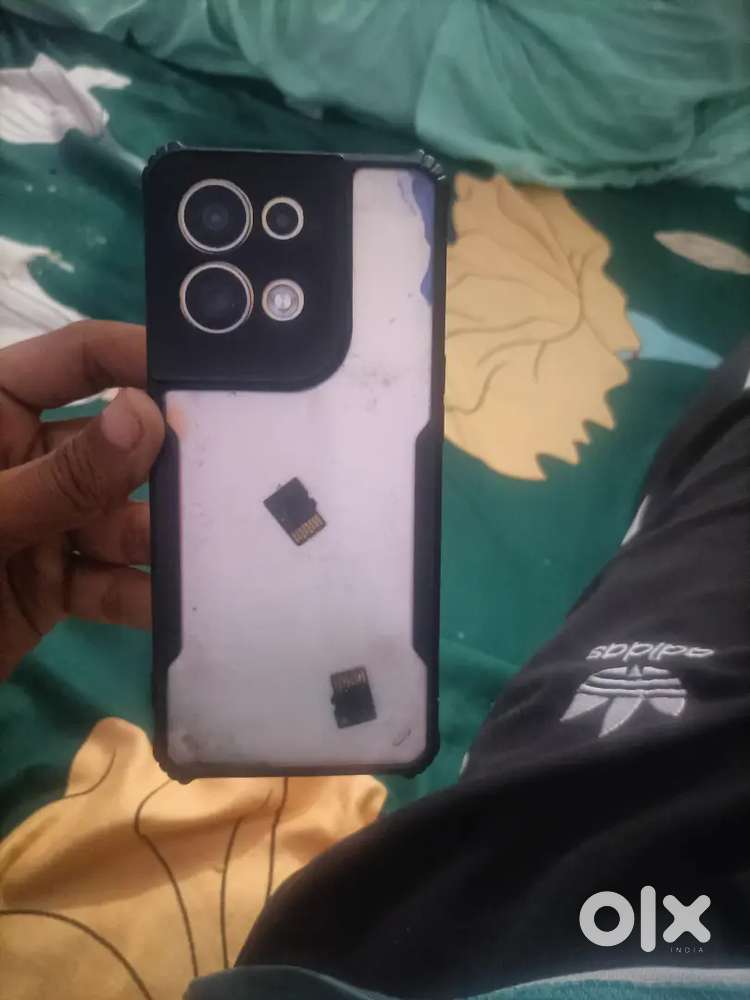 Oppo Reno 85g exchange ho karna hai iPhone ke sath