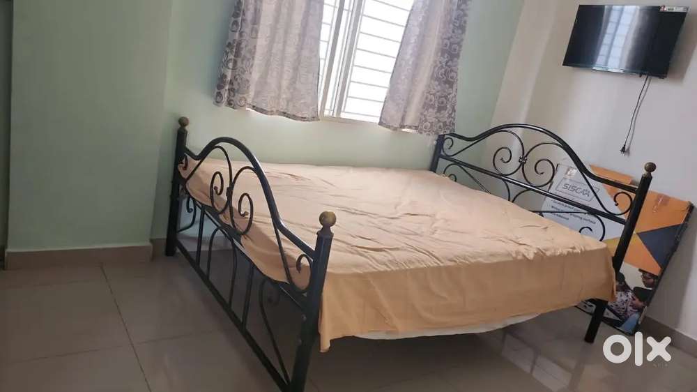 Iron Double bed with mattress