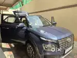 Mint condition hyundai venue automatic