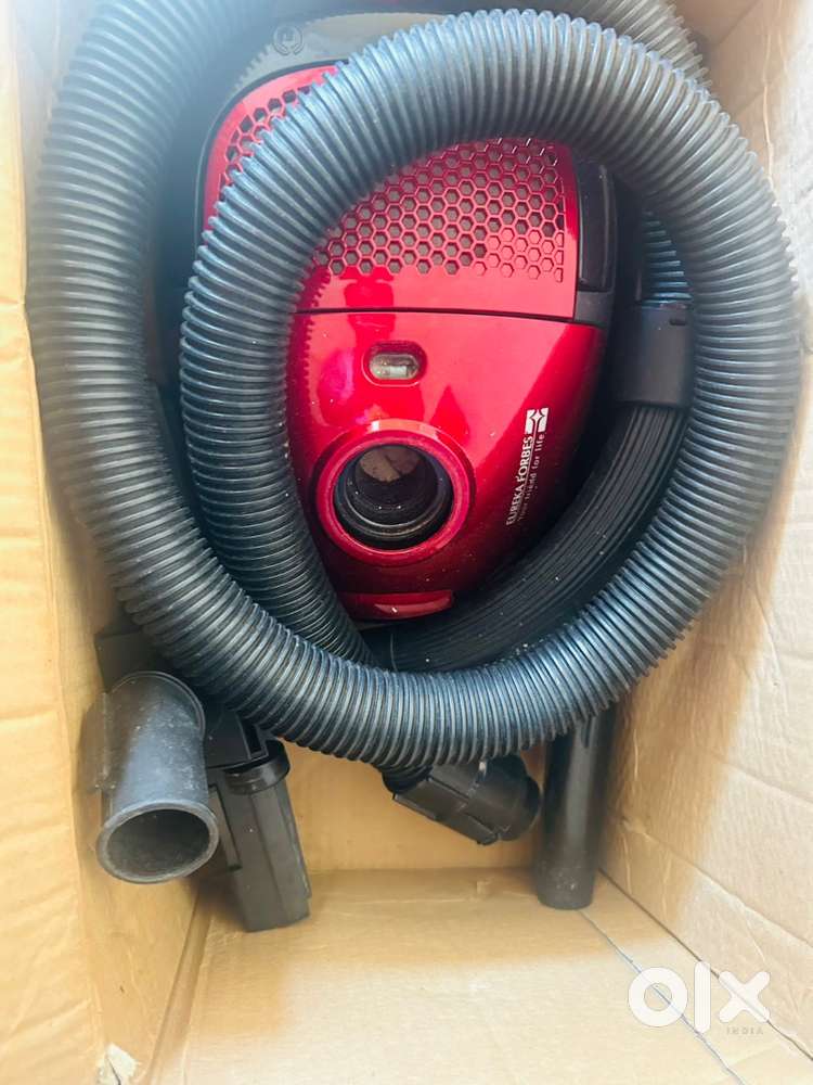 Eureka forbes vaccum cleaner with box