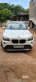 BMW X1  2012 model in premium car white color