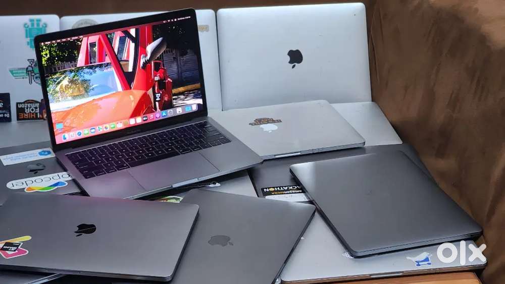Apple Macbook Pro i7 16GB Ram 512GB Apple SSD 2018 Manufacturing