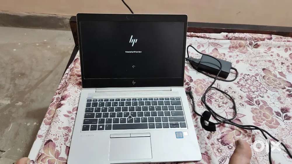 Hp Elitebook intercore i5 8th gen