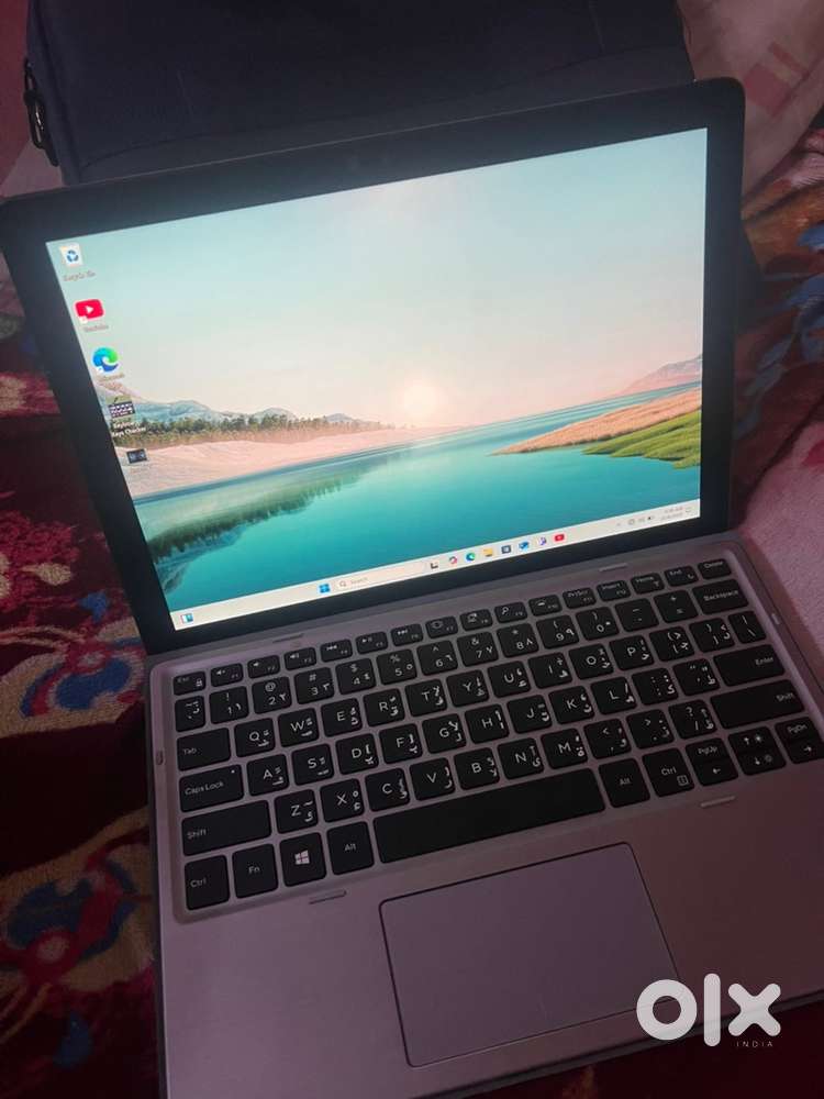 Dell latitude 7200 2 in 1 touch screen with Sim card