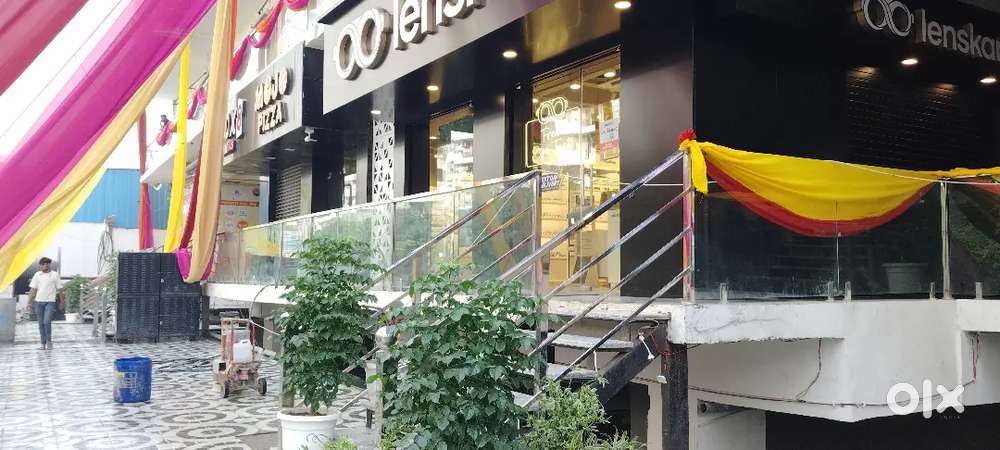 Commercial shop studio flat