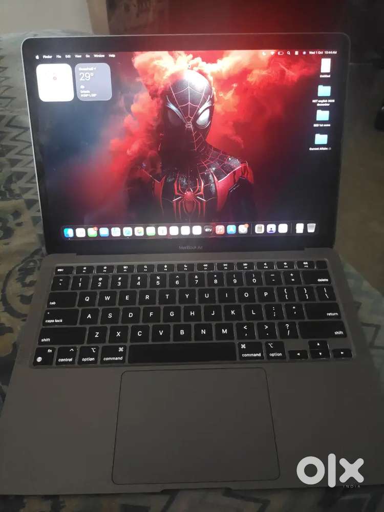 Apple Macbook M1