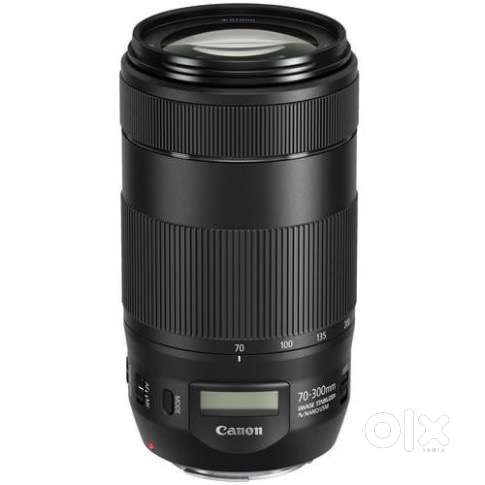 Canon EF 70-300mm f/4-5.6 IS II USM Lens Good condition