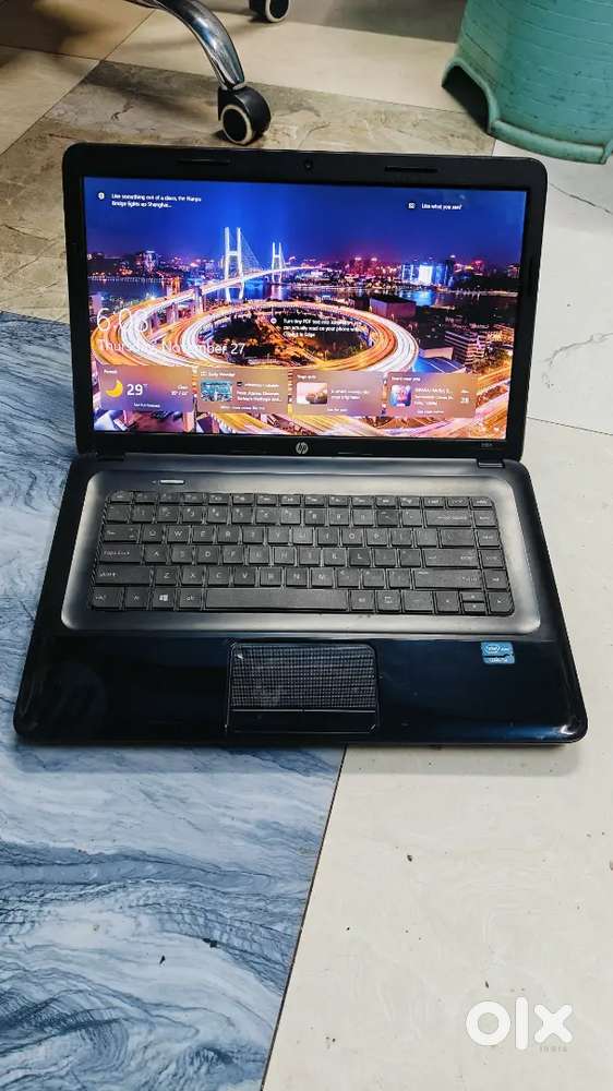 Hp i3 8gb ram 640gb hdd 15.6 inch webcam windows 10 original charger