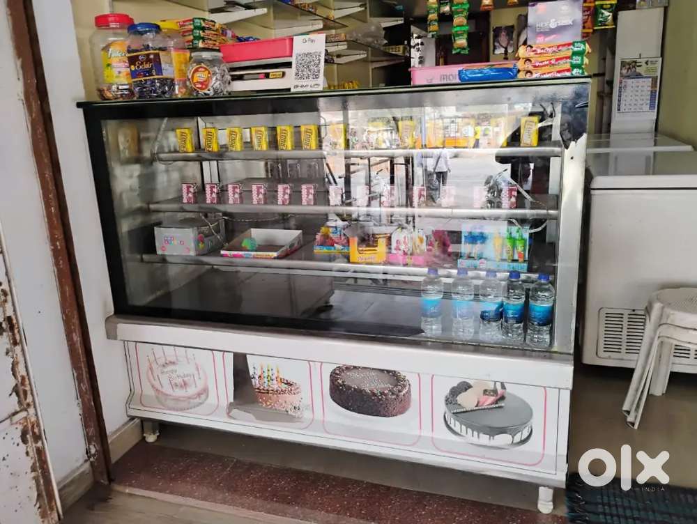 Cake counter to sell