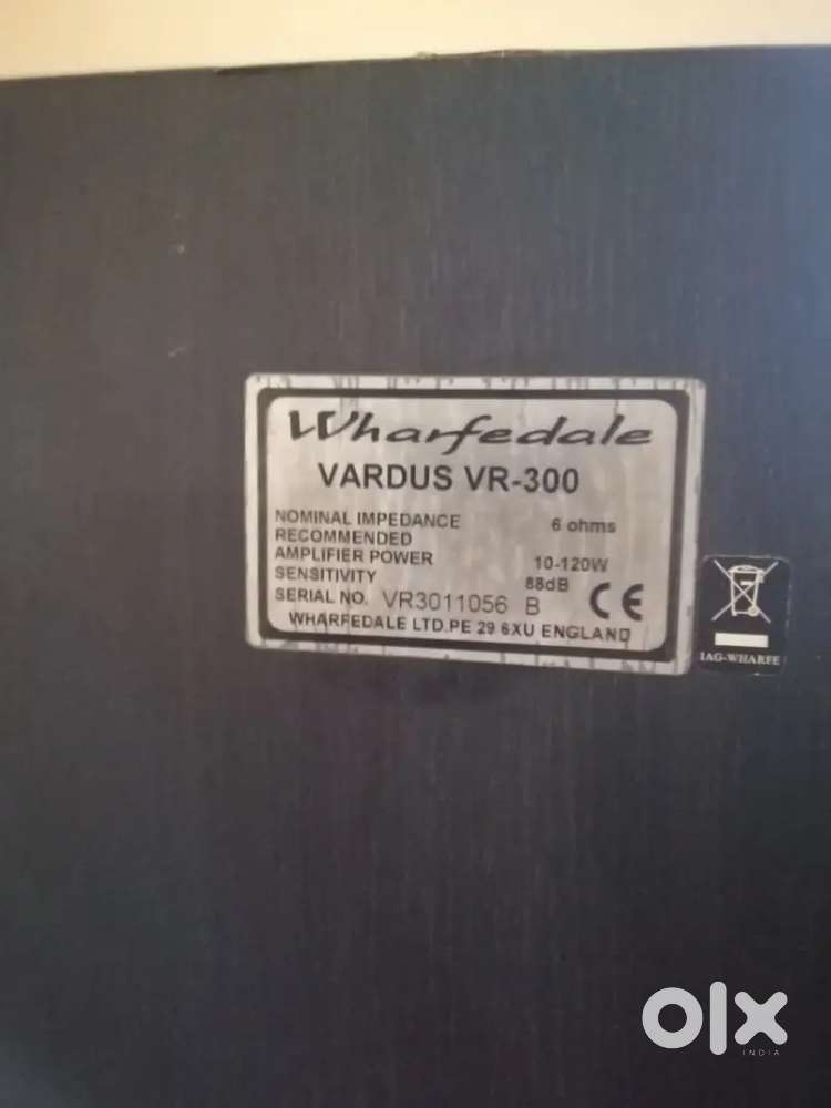 Brand name: WHARFEDALE 
Model: VARDUS VR 300
Made in:ENGLAND