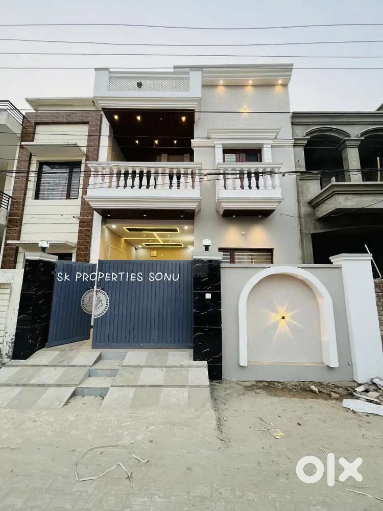 ANAND NAGAR A EXT 162  GAZJ LUXURY KOTHI FOR SALE IN PATIALA
