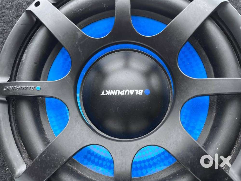 Blaupunkt Dual Subwoofer with Kenwood 1800W Amplifier