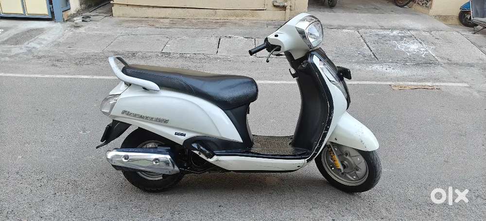 Access 125CC with free helmet and insurance transfer