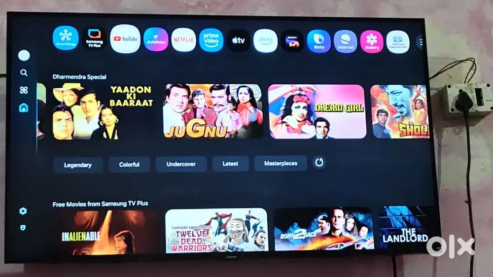 Samsung 42inch Smart 4K T.V. with Smart Remote