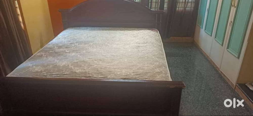 King Size Coat with Mattress