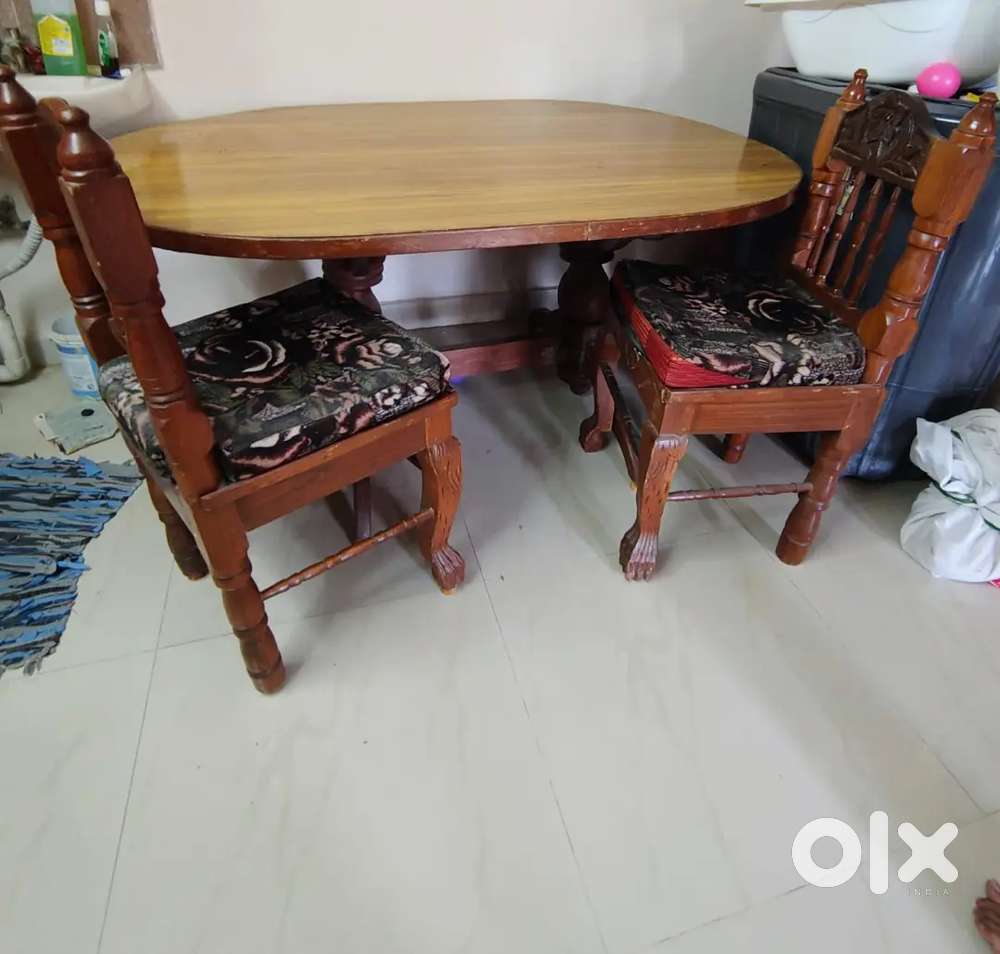 Teakwood Dinning Table with 2 chairs