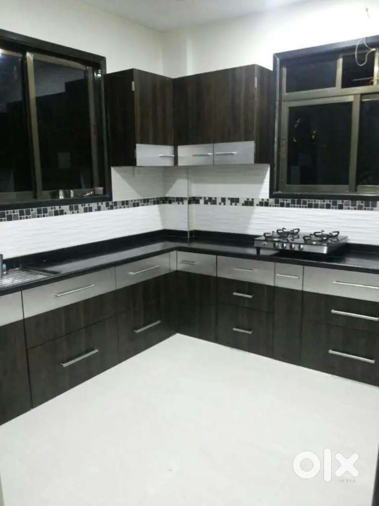 Available 300m villa for sale Vashi 6cr